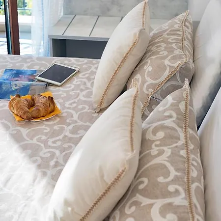 Sara Luxury 1 *