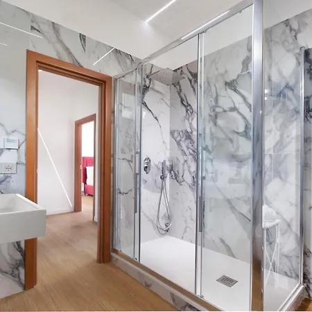 Sara Luxury 1 *